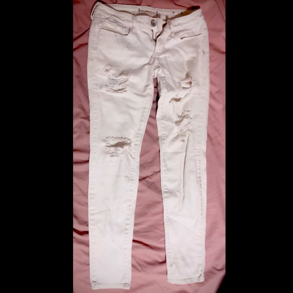 White ripped jeans. Brand: bullhead (bought at Pacsun)